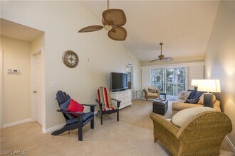 113 Wading Bird Cir in Naples, FL - Foto de edificio - Building Photo