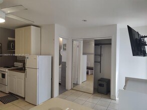315 Walnut St in Hollywood, FL - Building Photo - Building Photo