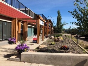 Unchaga Court in Dawson Creek, BC - Building Photo - Building Photo