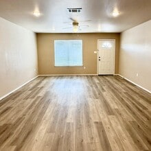 2917 E Cornell St in Lubbock, TX - Building Photo - Building Photo