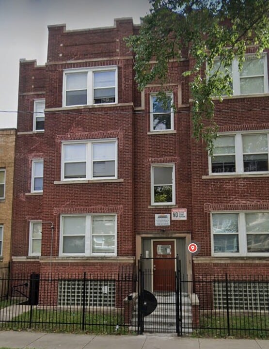 6631 S Ellis Ave in Chicago, IL - Foto de edificio