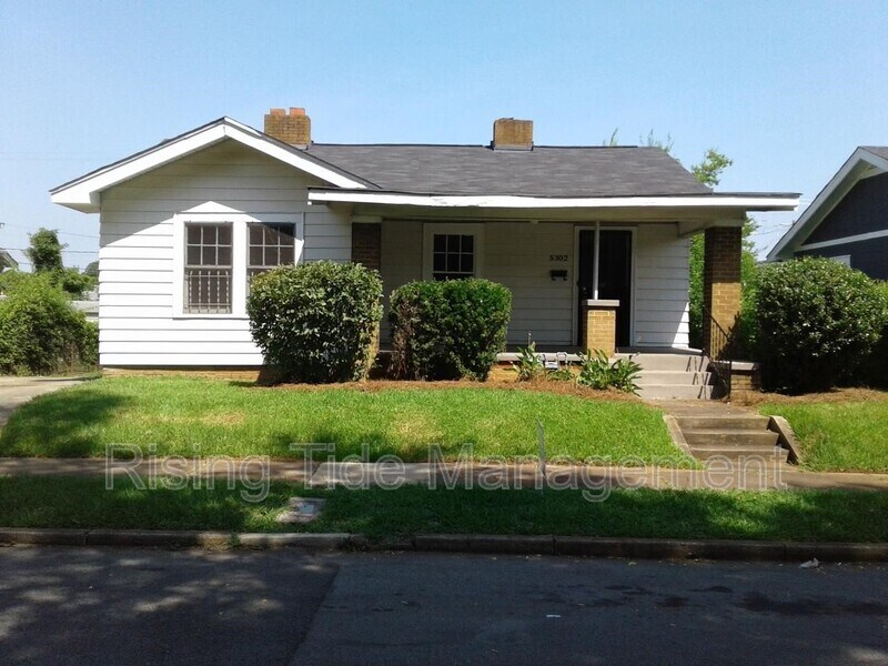 5302 Acadia Terrace in Fairfield, AL - Building Photo