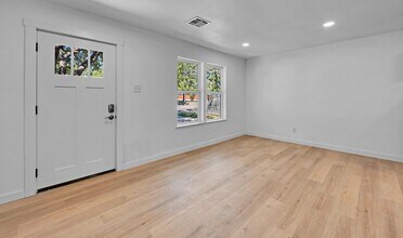 3904 Speight Ave in Waco, TX - Building Photo - Building Photo