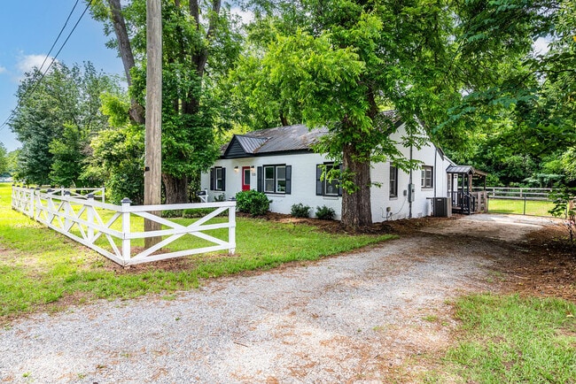 property at 120 E Screven St