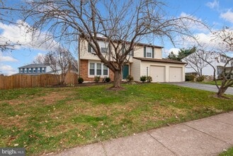 1346 Rock Chapel Rd in Herndon, VA - Building Photo - Building Photo