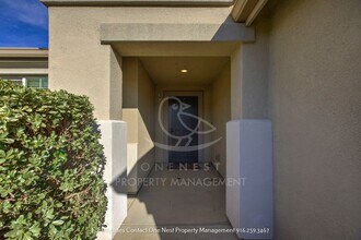 1669 Brookglen Dr in Olivehurst, CA - Building Photo - Building Photo