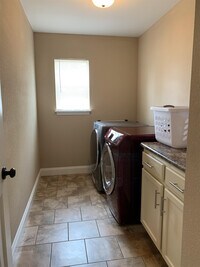 16654 Holy Cross Ln photo'