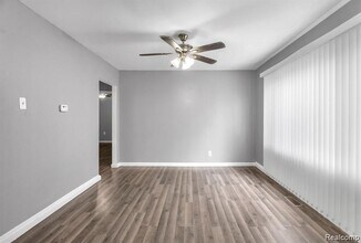 15852 Washburn St in Detroit, MI - Building Photo - Building Photo