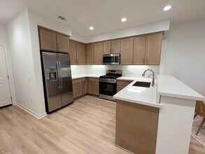 32398 Brunello Way in Temecula, CA - Building Photo - Building Photo