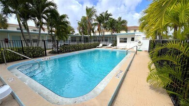 1601 S Federal Hwy, Unit 9 in Lake Worth Beach, FL - Building Photo - Building Photo