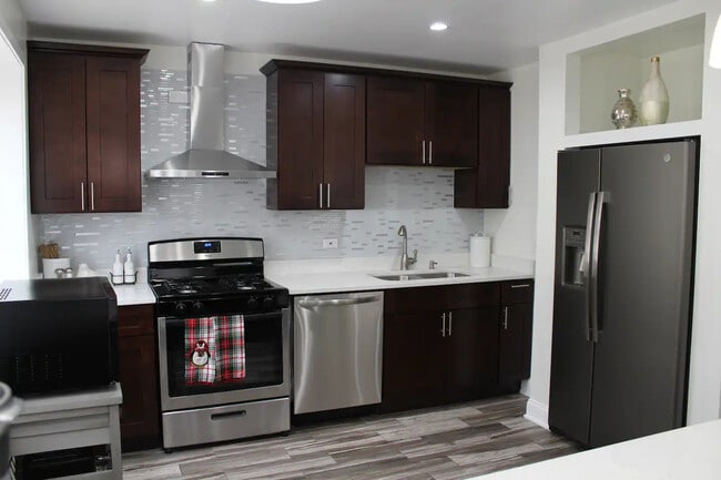 3000 W Belmont Ave in Chicago, IL - Building Photo - Building Photo