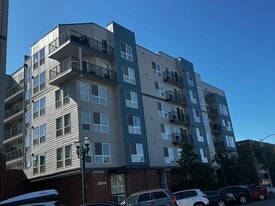2818 Grand Ave in Everett, WA - Building Photo