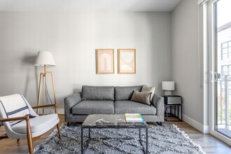 441 El Camino Real in San Carlos, CA - Foto de edificio - Building Photo