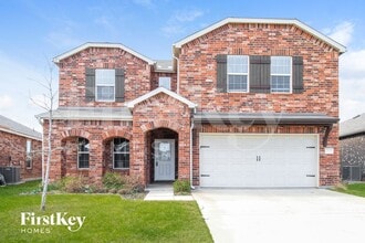 2320 Bernese Ln in Fort Worth, TX - Building Photo - Building Photo