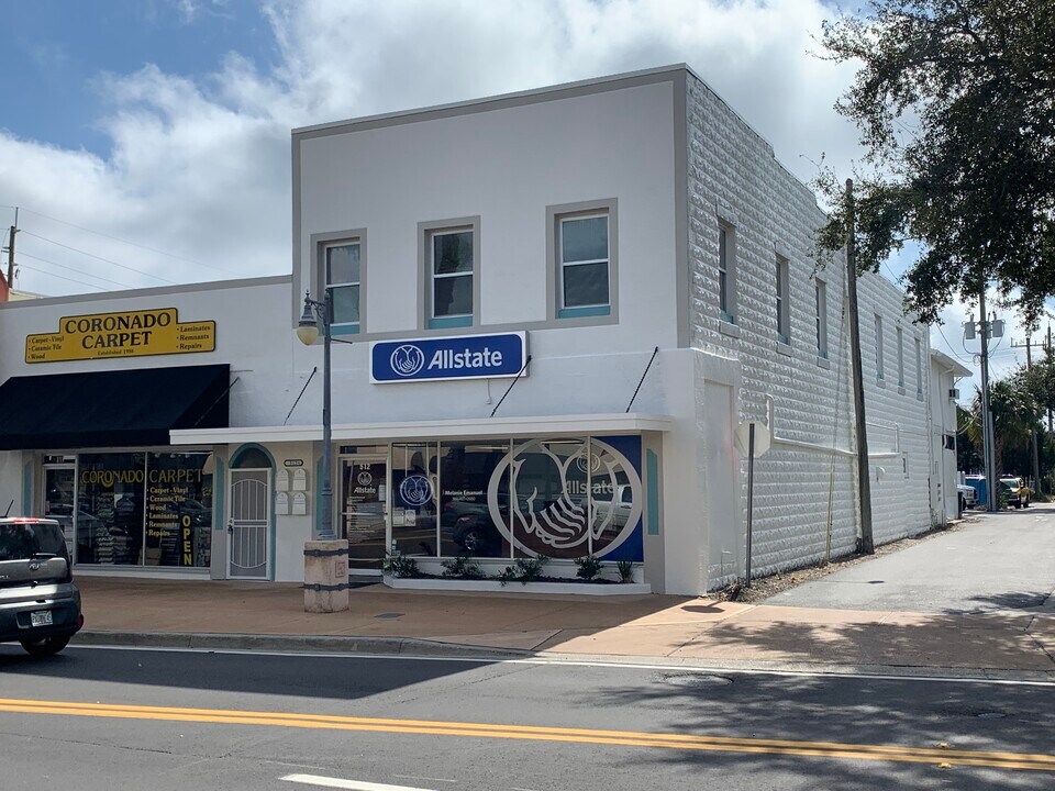 512 Canal St, Unit 2 in New Smyrna Beach, FL - Building Photo