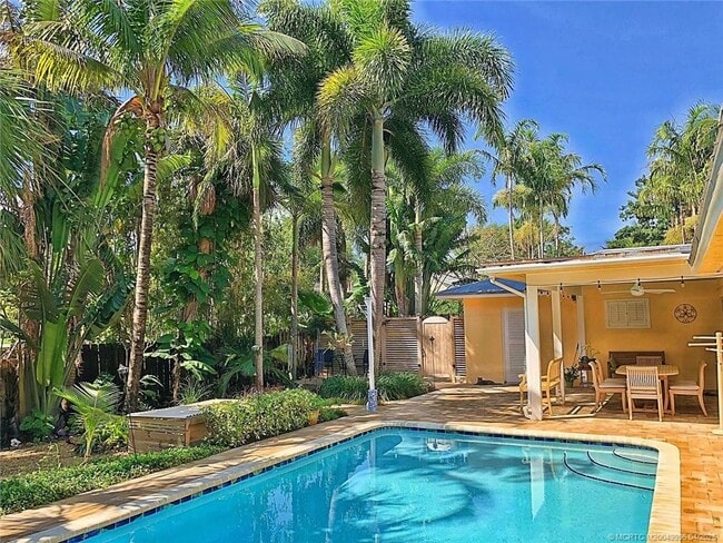 15 Miramar Rd in Stuart, FL - Foto de edificio - Building Photo