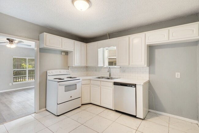 property at 929 Rice St
