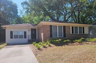 1232 Winifred Dr in Tallahassee, FL - Building Photo