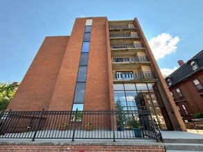 391 Broadway, Unit #12 in Somerville, MA - Building Photo - Building Photo