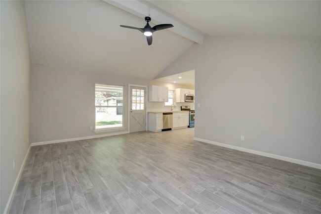 7902 La Roche Ln