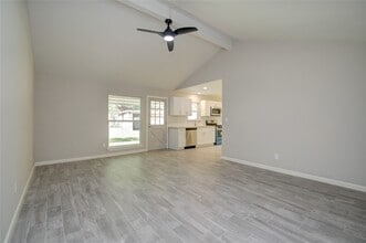 7902 La Roche Ln in Houston, TX - Building Photo - Building Photo