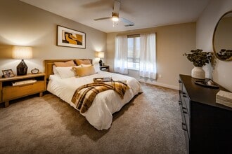 River Place Flats in Fishers, IN - Building Photo - Building Photo