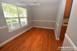 1605 Rockhold Rd in Edgewater, MD - Building Photo - Building Photo