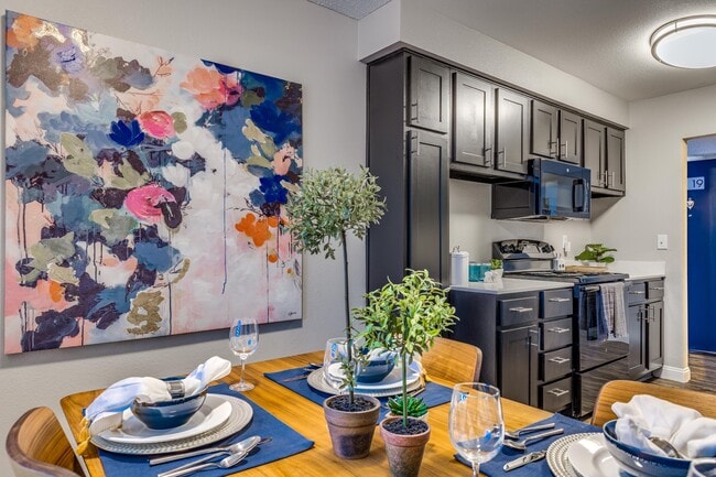 2900 Lux Apartment Homes