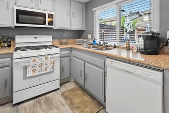 22331 Harbor Ridge Ln in Torrance, CA - Building Photo - Building Photo