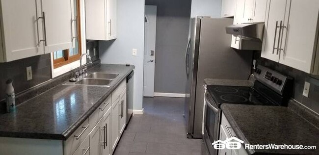 7140 Imperial Ave S in Cottage Grove, MN - Building Photo - Building Photo