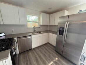 901 Dewalt St in Houston, TX - Building Photo - Building Photo