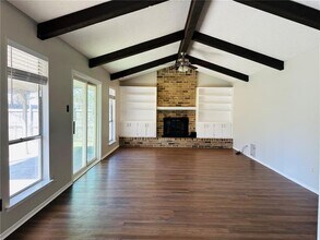 1504 Sagebrush Dr in Round Rock, TX - Building Photo - Building Photo