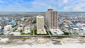 101 S Plaza Pl in Atlantic City, NJ - Building Photo
