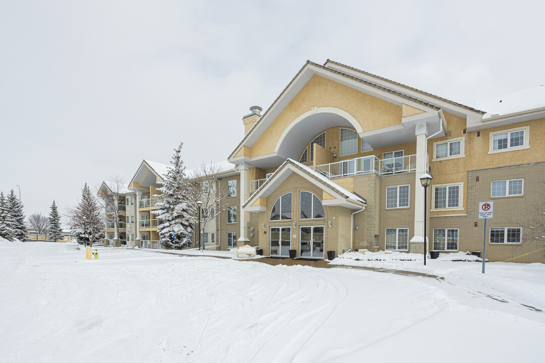 Sierras of Country Hills in Calgary, AB - Building Photo