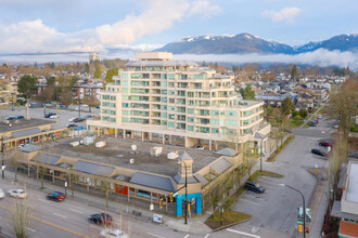 Carleton Terrace in Burnaby, BC - Building Photo - Building Photo