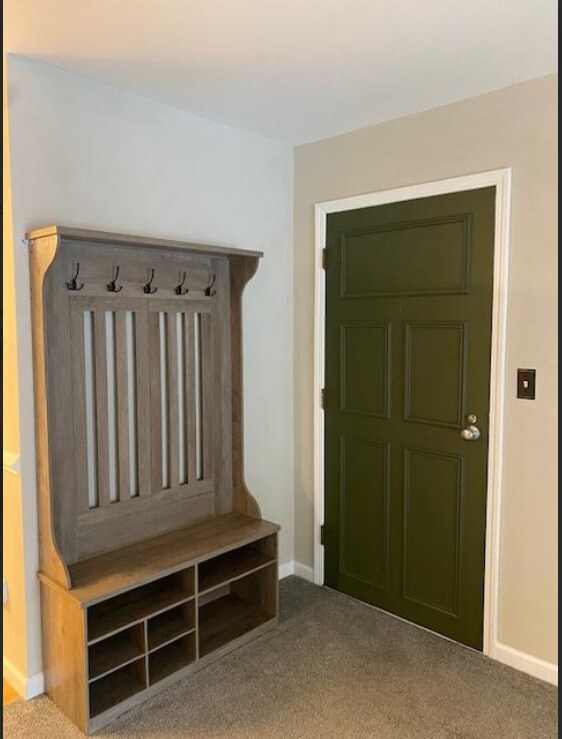 6174 Knoll Ln Ct in Willowbrook, IL - Foto de edificio - Building Photo