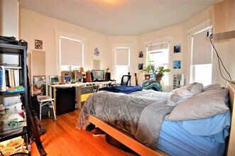 94 Montebello Rd, Unit #3 in Boston, MA - Building Photo - Building Photo