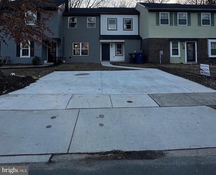 14 Buttonwood Rd in Voorhees Township, NJ - Building Photo