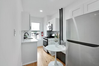 50 Reservoir Ave in Jersey City, NJ - Building Photo - Building Photo