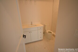 16-18 Highgate St. Unit 102 in Boston, MA - Foto de edificio - Building Photo