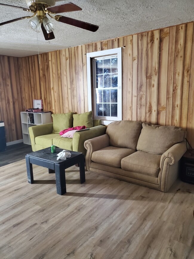 6677 Penns Chapel Rd in Bowling Green, KY - Building Photo - Building Photo