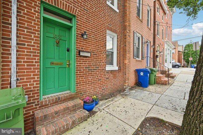 1037 William St in Baltimore, MD - Building Photo - Building Photo