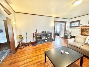 504 Catherine St in Ann Arbor, MI - Building Photo - Building Photo