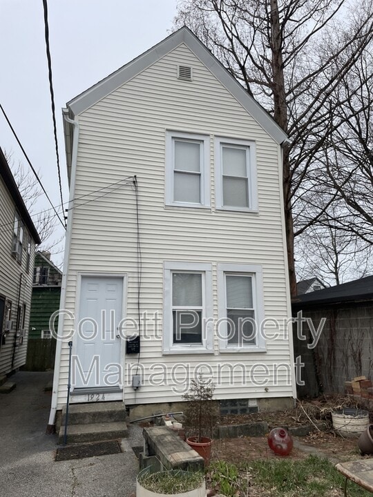 1924 E 123rd St in Cleveland, OH - Building Photo