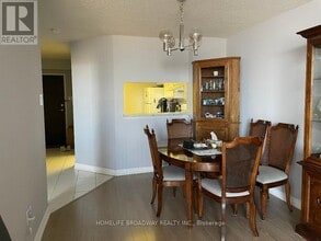 350 Alton Towers Cir in Toronto, ON - Building Photo - Building Photo