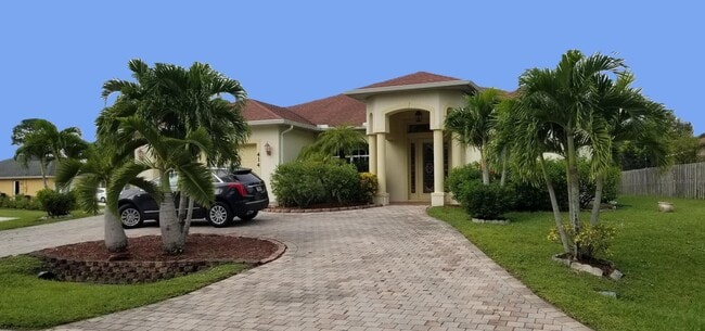 property at 414 SW Cherryhill Rd
