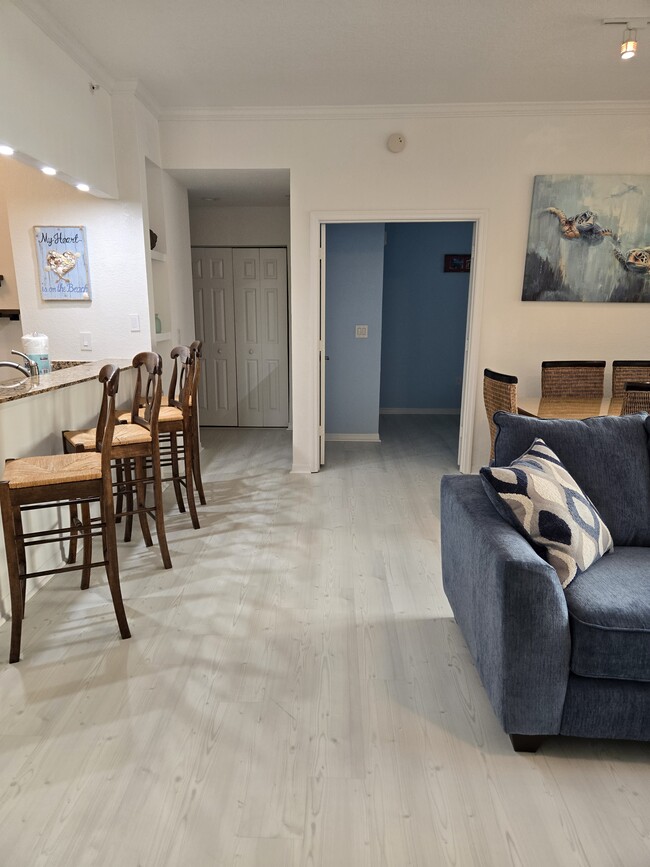 property at 1064 N Tamiami Trl