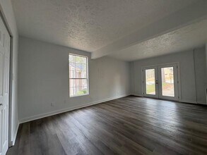 728 Fox Valley Dr in Stone Mountain, GA - Building Photo - Building Photo