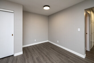 517 28th Ave N in Fargo, ND - Foto de edificio - Interior Photo