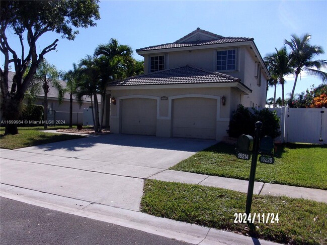 16214 SW 2nd Dr in Pembroke Pines, FL - Building Photo - Building Photo